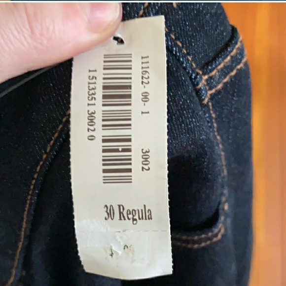 Old Navy Boot Cut Jean's - Picture 4 of 5